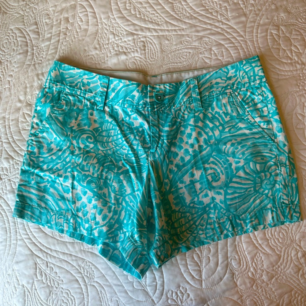 EUC Lilly Pulitzer The Callahan Short in Shorely Blue - size 10
